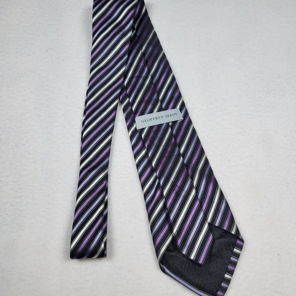 Geoffrey Beene 100% Silk Hand Made Tie Multicolor‎ Stripes 3.75